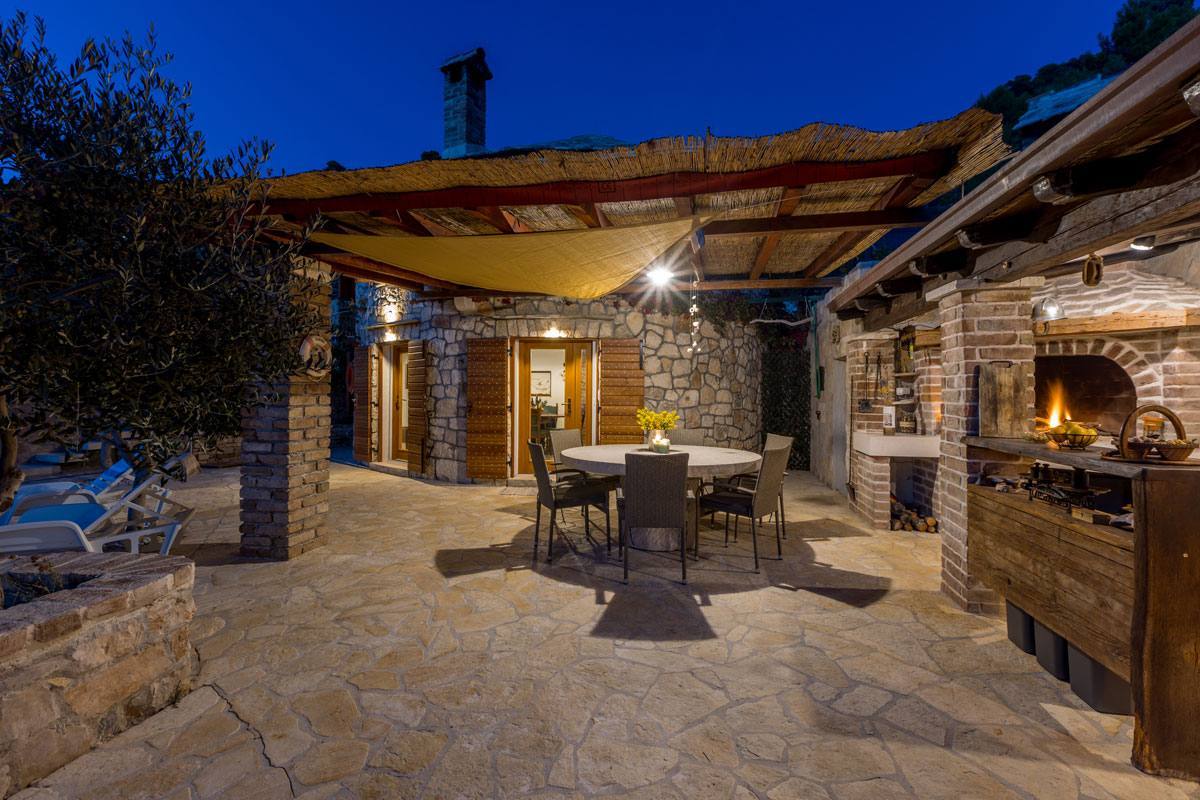 Terrace and barbecue